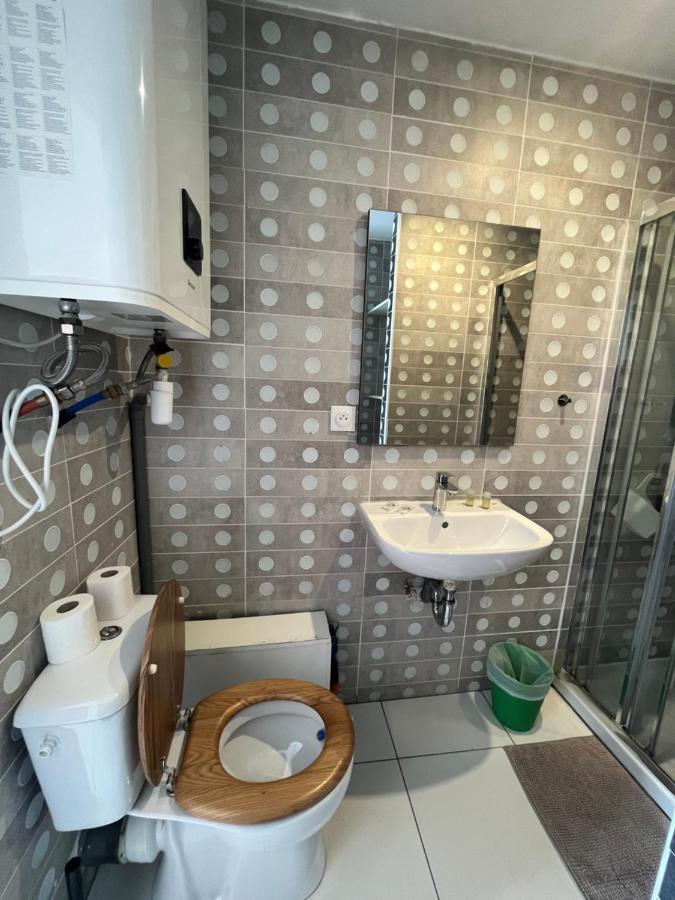Appartement 4 Personnes, Aeroport Marseille Мариньян Экстерьер фото
